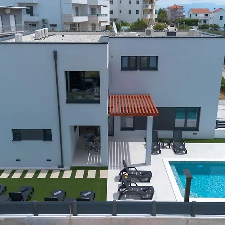 Apartment Fig By Bright Bliss Seget Vranjica