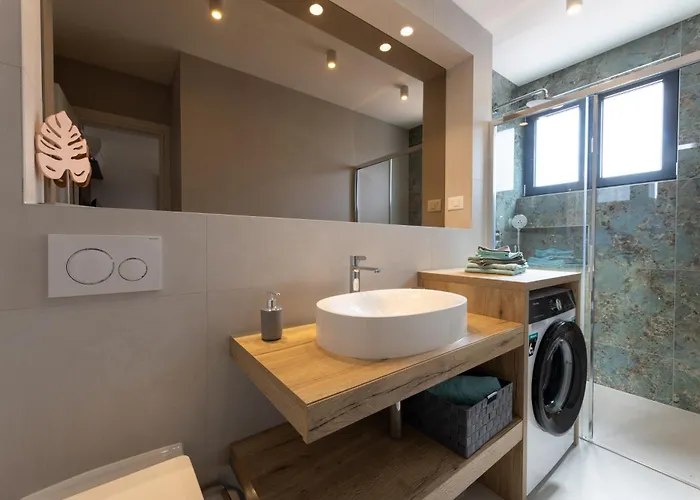 Fig By Bright Bliss * Seget Vranjica